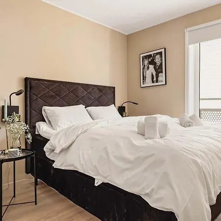 Bright 2-floor In Charming Nordnes Apartment